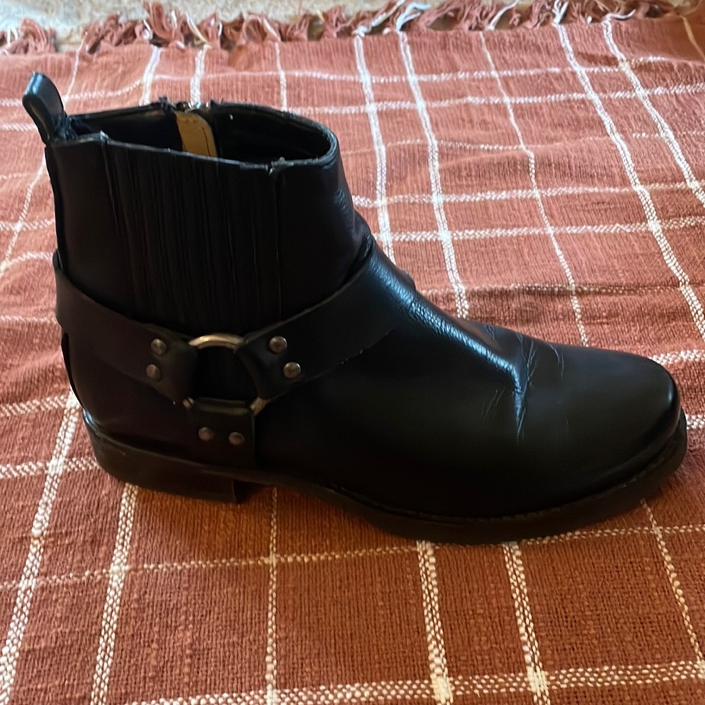 FRYE Black Harness Chelsea -SVL Boot